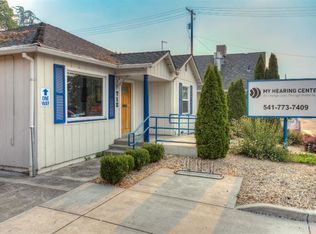 712 E Jackson St, Medford, OR 97504