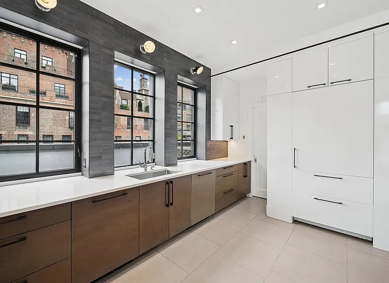 151 E 80th St #PHA — Photo 29