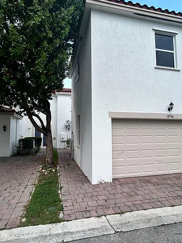 16946 SW 90th Ter Photo 1 16946 SW 90th Ter Photo 1