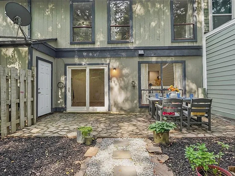 897 Patterns Dr SW — Photo 31