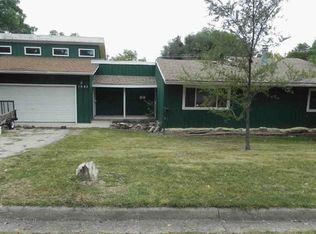 1945 Washington Ave, Hot Springs, SD 57747
