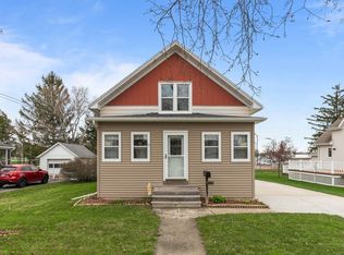 326 E Sullivan St, Ripon, WI 54971