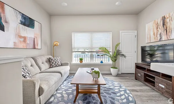 Northside Village Apartments — Photo 1