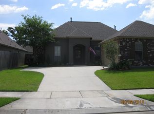 5645 Parkknoll Place Dr, Baton Rouge, LA 70816