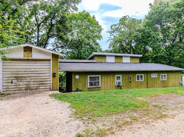 110 Happy Hollow Dr, Dahinda, IL 61428