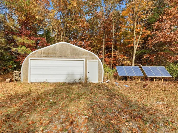 1632 W Fenwick Rd, Fenwick, MI 48834