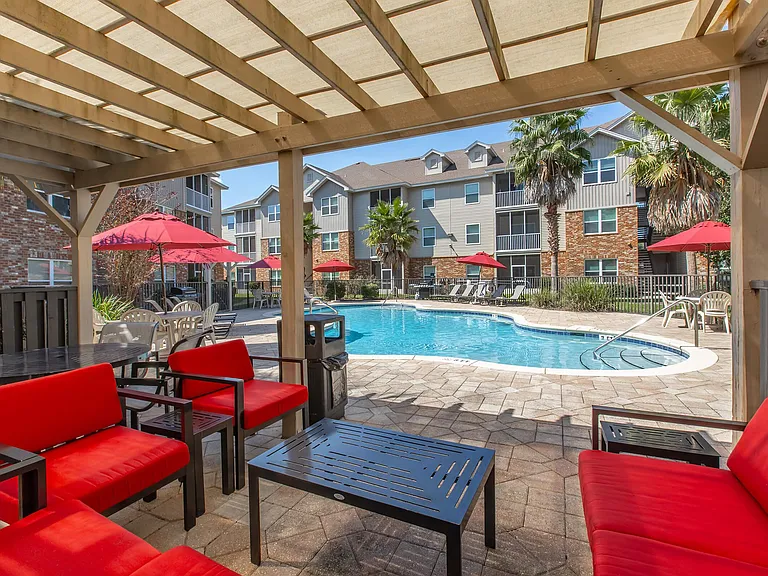 Crosswinds Apartments — Photo 18