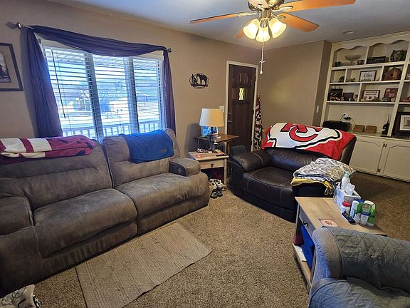 2nd image of 2219 Henry Dr