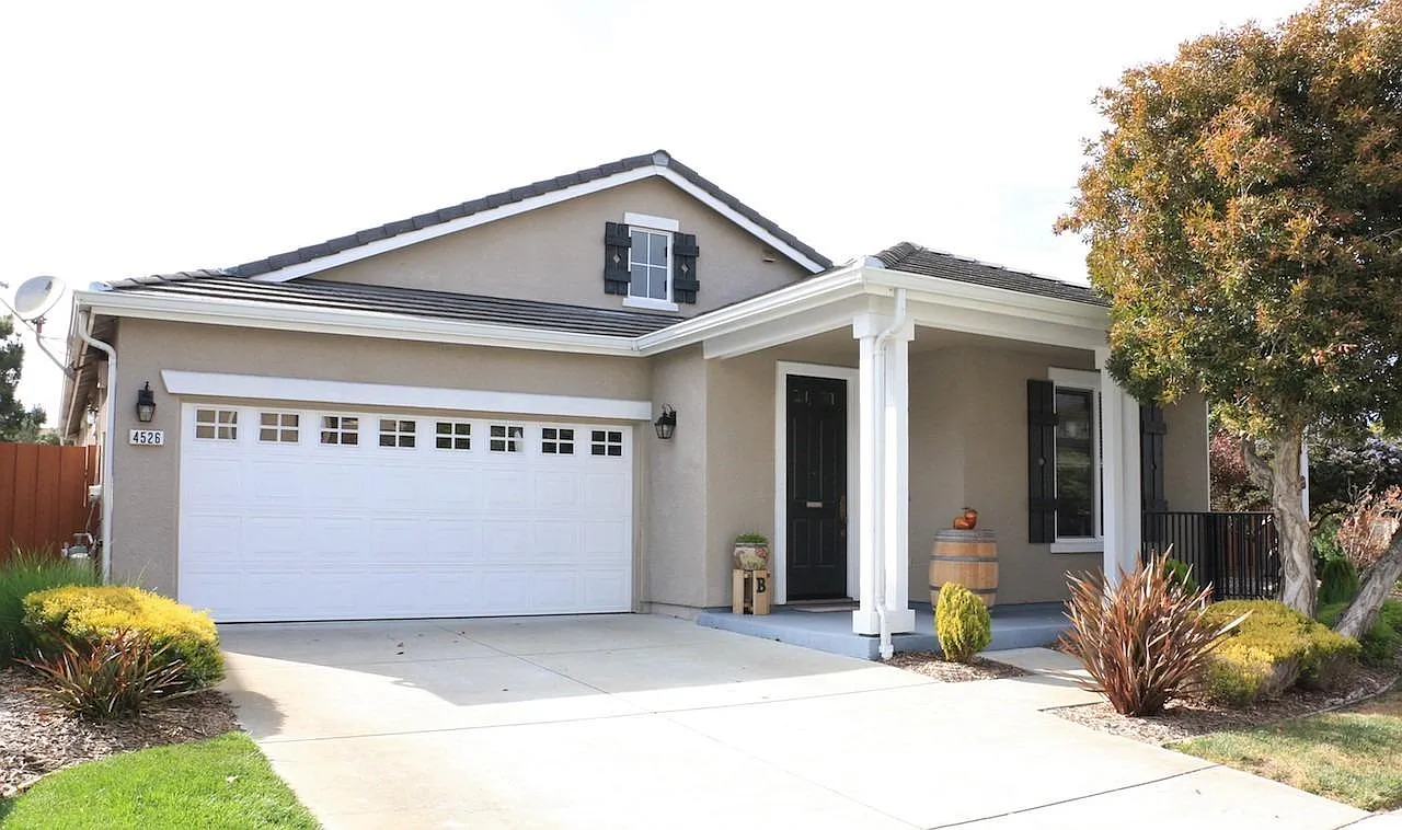 4526 Sea Scape Ct photo 1