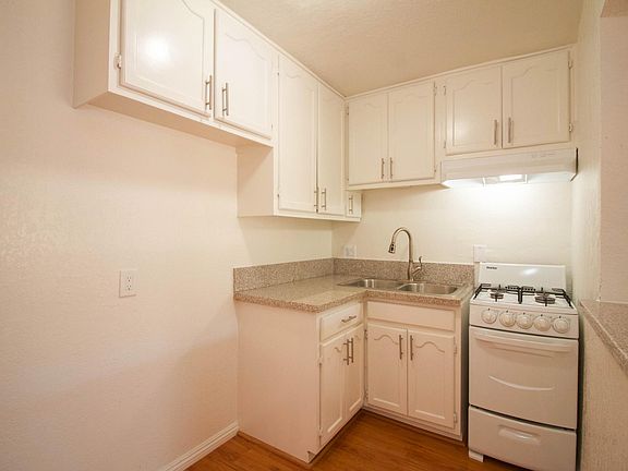3rd image of 12920 Dalewood St APT 40