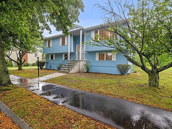 3rd image of 27 Mooney Rd