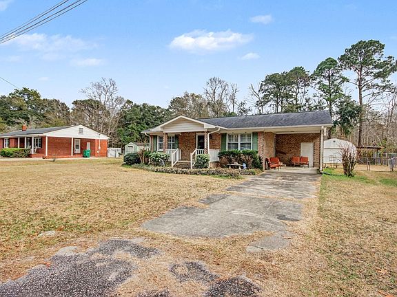 2nd image of 2713 Rion St.