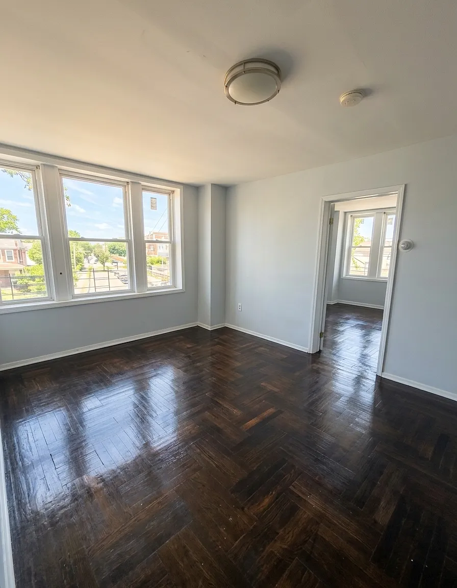 3 bed, $2,200 — Photo 2