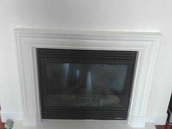 Gas Lit Fireplace in the Living room