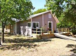 13 Cypress Creek Rd, Comfort, TX 78013