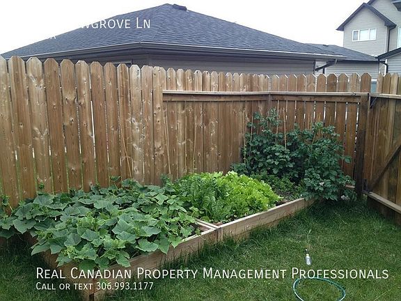 3rd image of 288 Willowgrove Ln