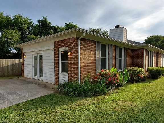 3rd image of 2539 Braxton Bragg Dr