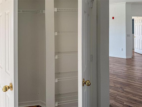 5th image of 3707 Conroy Rd APT 1731