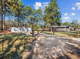 215 Marshall Ln, Hemphill, TX 75948