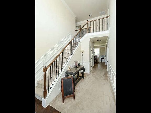 5th image of 4008 Lakewood Dr