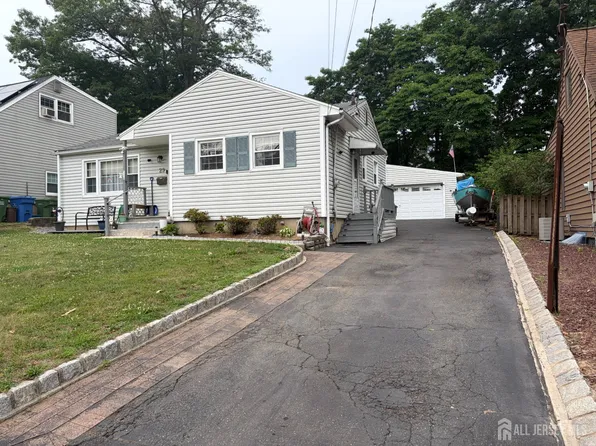 29 Haven Ter, Parlin, NJ 08859