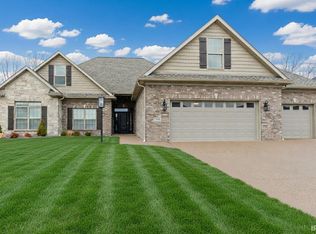 7186 Ironwood Cir, Newburgh, IN