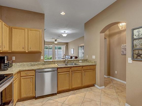 5th image of 11208 Windsor Place Cir