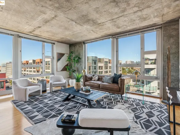 311 Oak St APT 801, Oakland, CA 94607