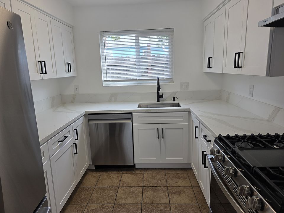 1st image of 230 Avenida Del Poniente APT A