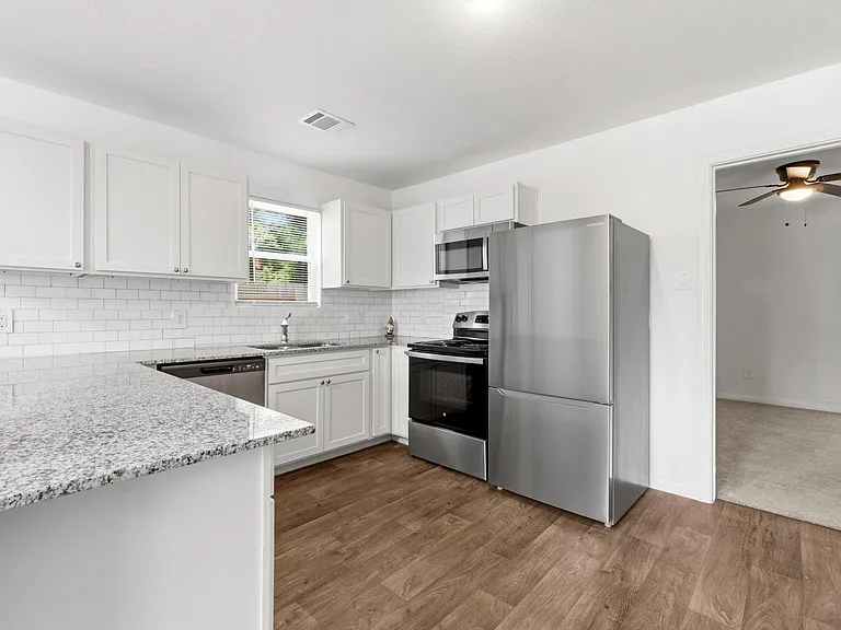 16367 Jasmine Marie Pl — Photo 7