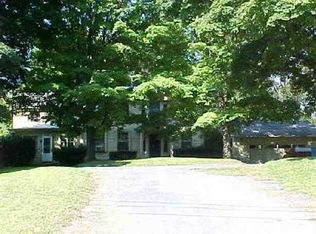 52 Phillips Rd, Rensselaer, NY 12144