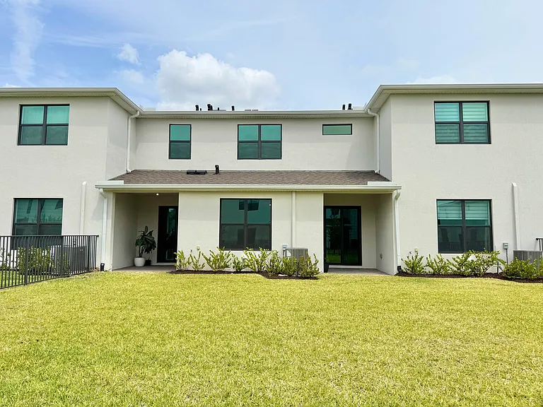 14122 SW Thorens Dr — Photo 6