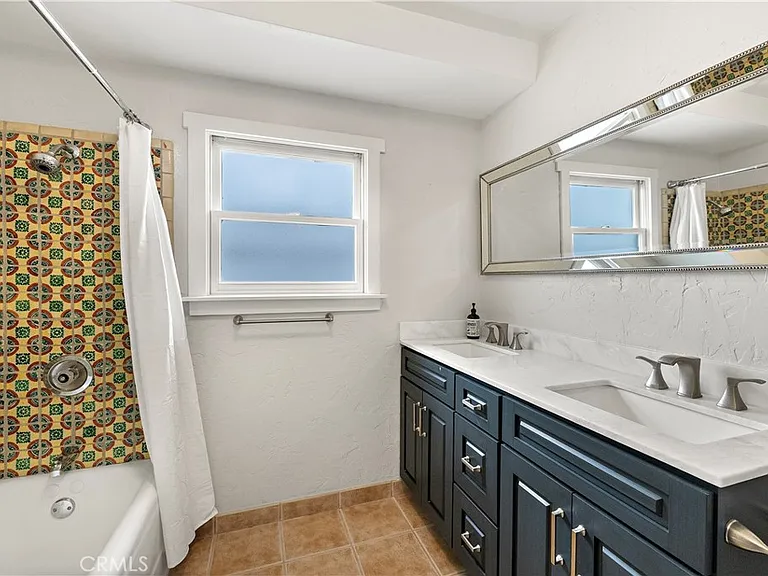 541 Oak St — Photo 21