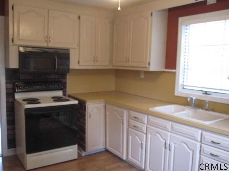5th image of 15 LANSING Road