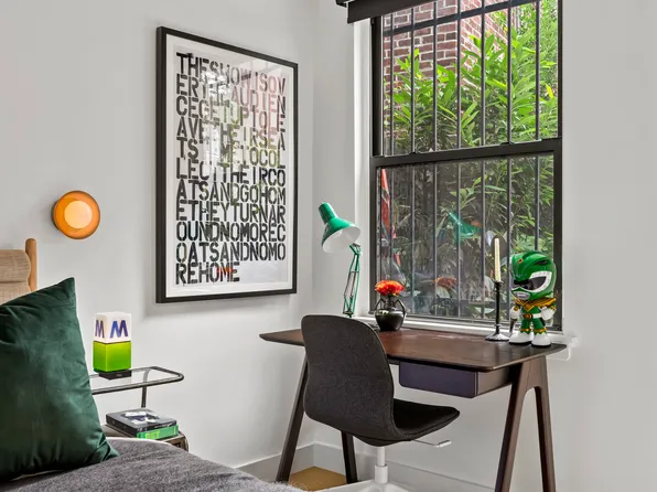 256 Bedford Avenue image 23 of 27