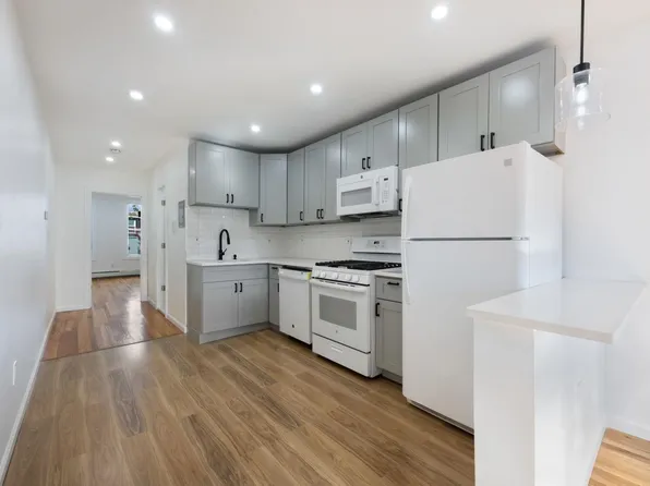 58 Laidlaw Avenue image 6 of 18