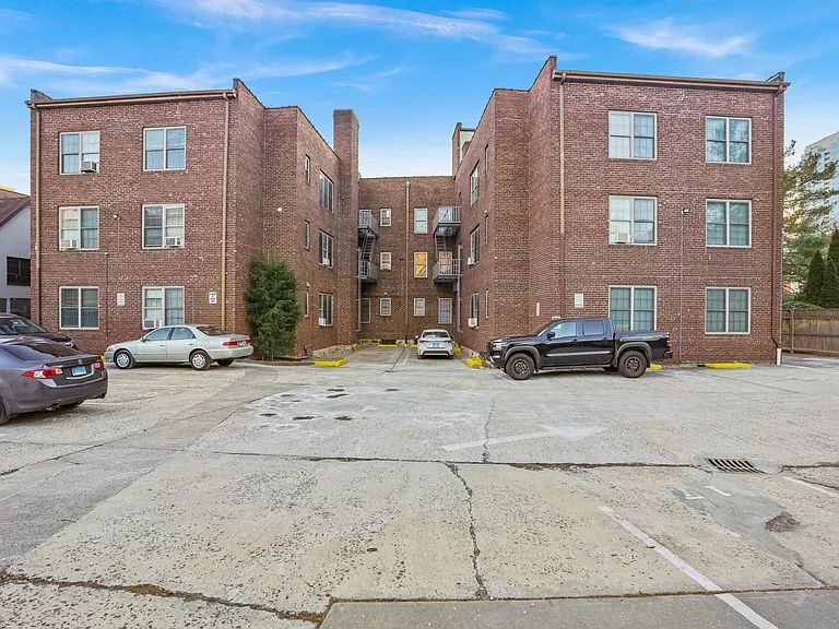 22 Spring St #A8 — Photo 8