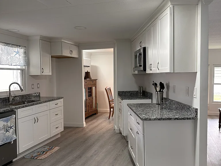 Kitchen - refrigerator and stove on order