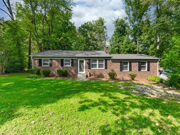3807 Edgewood Terrace Rd, Greensboro, NC 27406