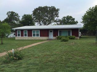 1217 Tanager St, Kerrville, TX 78028