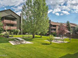 6851 N 2200 W APT 10G, Park City, UT 84098