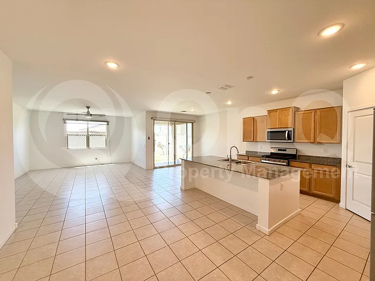 7027 E Gamebird Way — Photo 3