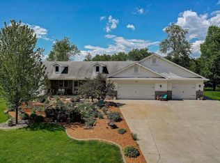W5530 Cole Rd, Poynette, WI 53955