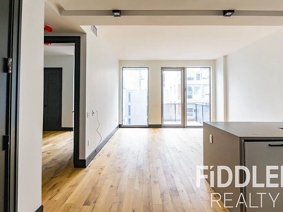 1st image of 42-22 27th St #506