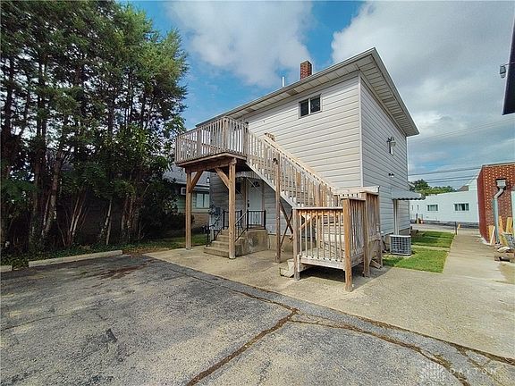 2nd image of 645 Watervliet Ave