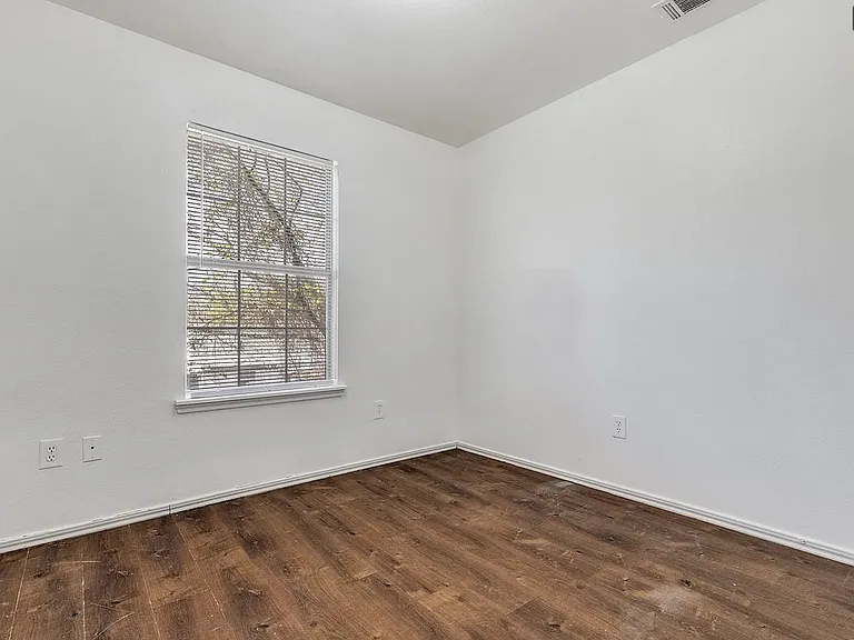 7630 Anson Cir — Photo 14
