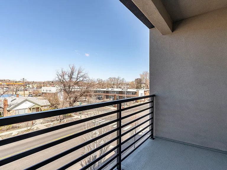 Stonecreek Apartments — Photo 14