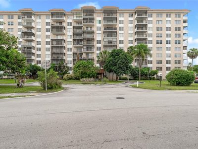 4174 Inverrary Dr APT 202, Lauderhill, FL, 33319