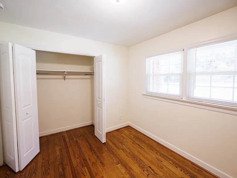 499 George St — Photo 21
