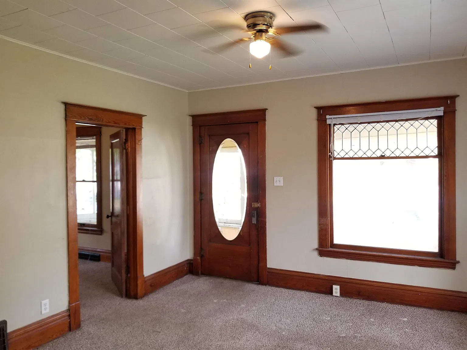 4 bed, $1,610 — Photo 3